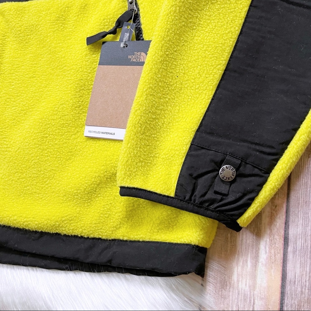 The North Face Men’s ‘95 Retro Denali Jacket - Picture 2 of 10